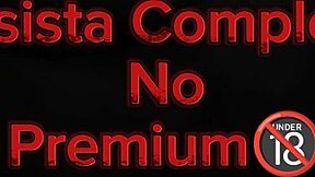 N�o sei se foi leitinho nos p�s ou na bucetinha da kaya but do you want to lick her shaved pussy next