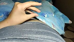 La novia de mi mejor amigo me envia videos masturbandose quiere que la folle nose que hacer