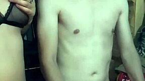 grabamos x webcam fati muestra y despues se la meto a mi novia 😏