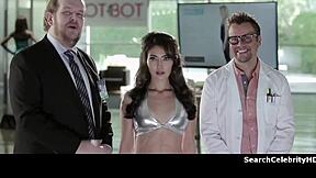 Chasty Ballesteros v vroči sceni iz filma Hot Bot 2016