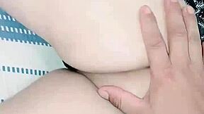 parte 1 entre al dormitorio de la vecina y me comi ese sabroso coño rico es darle leche bien adentro