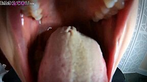 indica fetish and ashlynn taylor enjoy a kinky breakfast licking session