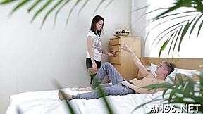 Sassy Izi loves shlong insertion fun