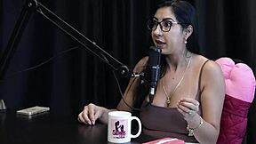 Visiting Swing House Was Leisure Time Fucked In Middle Of Sea About Maximo Garcia - Renatinha Melo On Sheer Red