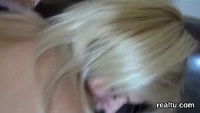 Okouzlující česká 18+ v pokušení v obchodě svléká se trhá oblečení pak tvrdě v prdeli hardcore POV