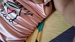 una camara web oculta de la hijastra pervertida que se masturba a escondidas de su padrastro