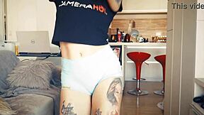 I-I mean, I'm shaking my big tits and ass on trap musik, uh, check https bit ly 3gkgg12!