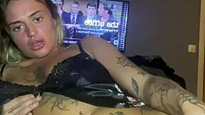 big titty goth girl gets horny playing solo with her ass and tits 😈