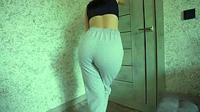 Amateur Curvy Babe In Jeans And Panties Experiences Desperation Pee On Sweatpants During Gym Workout