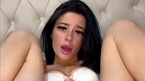 slutty american exchange student fingers herself