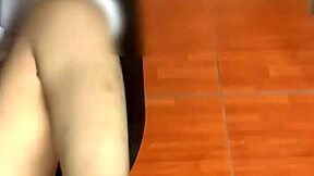 Argentinian Nymphomaniac Model Spreading Legs for Her Internship Boss in Missionary Position