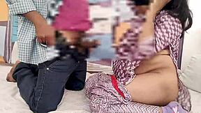 जवान सौतेली बहन से उसके सौतेले भाई से चुदवाया देसी लड़की xxxx टाइट चूत सेक्स वायरल वीडियो हिंदी ऑडियो में