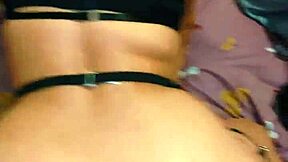 My friend waits in lingerie for me to fuck her hard and squirt