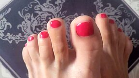 Whoa, sucking those toes in foot fetish action! 😍👣