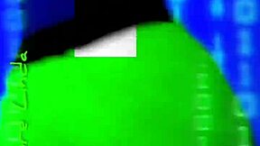 The lovely Latina teen dances sensually in homemade video with rhythmic moves