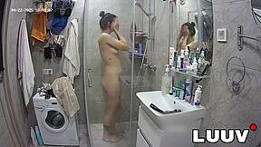 Exclamatory-Raw Luuv Beautiful Girl Alice Showers Naked!