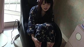 i love watching this beautiful cute s-grade japanese girl masturbate solo then get fucked