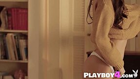 Can Sexy Latina Teen 18+ Gianna Dior Show Big Butt And Pose In Hot Stockings?