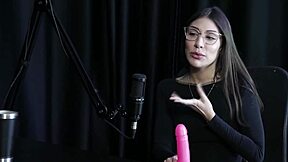 veja a entrevista safada cheia de putaria com melina khalifa no porn cast brazil... parte 5 watch on sheer red lingerie pov