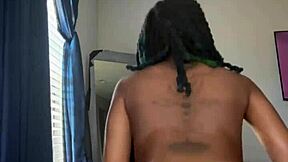 Damn, fat black ass twerks on muscular bodybuilder's small waist!