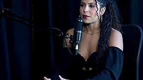 Sweet Karolzinha's Tiny Bits Revealed - Model Tips For Women And Mom Chat On Sheer Red!