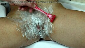 Shaved Hairy Pussy Close-Up Trimmer Razor Foam Trim