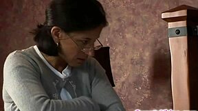 i finger this big tits ebony babe lick her shaved pussy 69 style