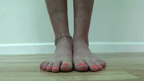 how does petite blonde rim and deepthroat to gulp cum?