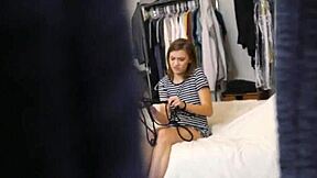 im the horny brunette teen 18+ beggin for that sticky cumshot all over