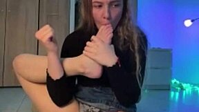 Double Penetrating Her Anal And Pussy Holes Deep?