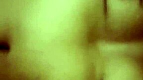 me masturbando mi concha peluda deseando tu verga gruesa y dura adentro