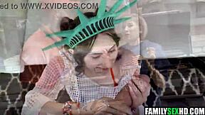 stepdaughter threesome with stepdad on 4th of july 😲👨‍👧