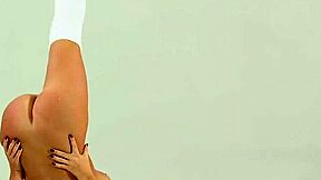 Tonya Bellucci stretches big tits gymnast pussy naked 💪🍑