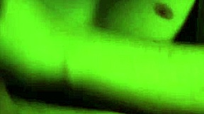 Atractivo joven de 23 se masturba intensamente