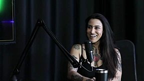 goza com clientes mas depende do pau lexi mallet sheer red