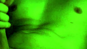 Atractivo joven de 23 se masturba intensamente