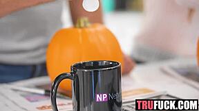 wanna know how to eat halloween pie harley loves pierce paris?