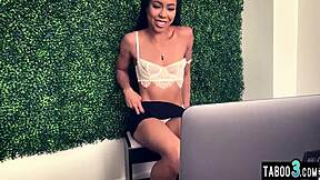 wanna see kira noir masturbate watching porn??