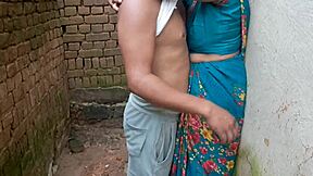 first time indian virgin desi girl's sexy viral debut