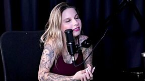 Blonde Joana Naked Takes Intense Massage After Man's False Promise All-Nighter Betrayal