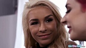 joanna angel dives tongue-first into gf's wet pussy