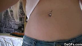 😍 Dagfs teen rips clothes for easy cash 💰🔥