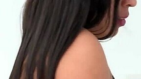 Big ass Natalie sensual massage happy ending cumshot 💦🍑😍