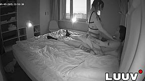 young couple flashes pussy for cash in bedroom