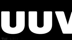 luuv grossy brushes teeth topless bikini webcam tease 😘