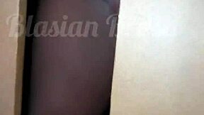 gostosa asiatica takes pirocudo negao bareback poolside at liberal pousada!