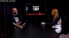 Beautiful Submissive Ruiva Goes to Swingers House for Interracial Cuckold Game