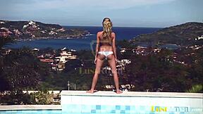 Older Vixen Samantha Rides Hunk's Cock Wild