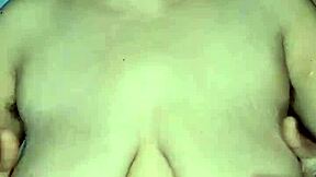 big boobs babe do ya like my huge tits n hairy pussy?