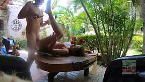 mi flaca mexicana esposa graba su primera vez con vecino grande verga para fantasia humillante cuckold